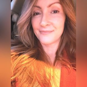 Meet your Posher, Holly